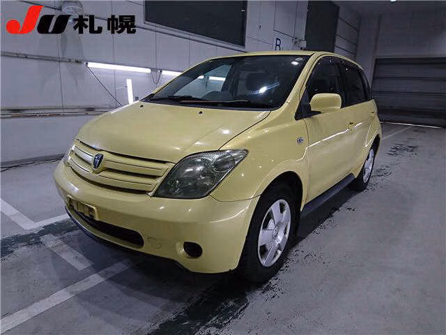 TOYOTA IST