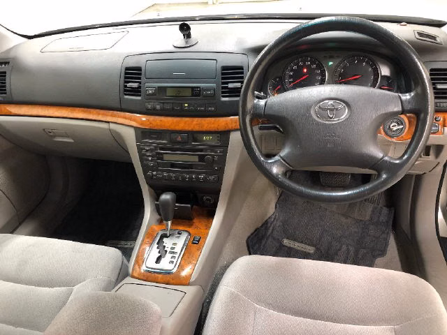 TOYOTA MARK II