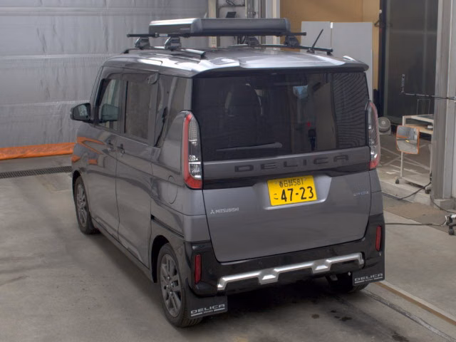 MITSUBISHI DELICA MINI