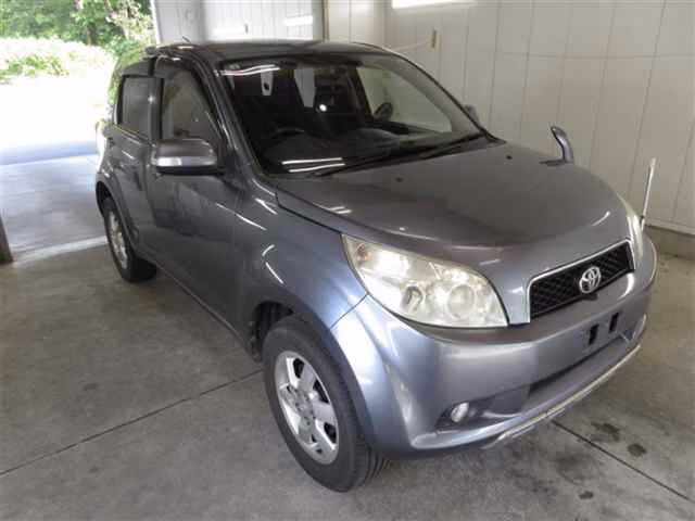 TOYOTA RUSH