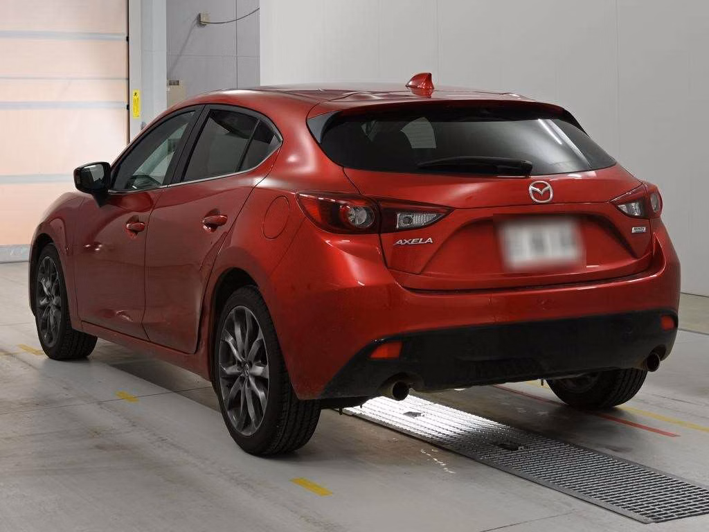 MAZDA AXELA