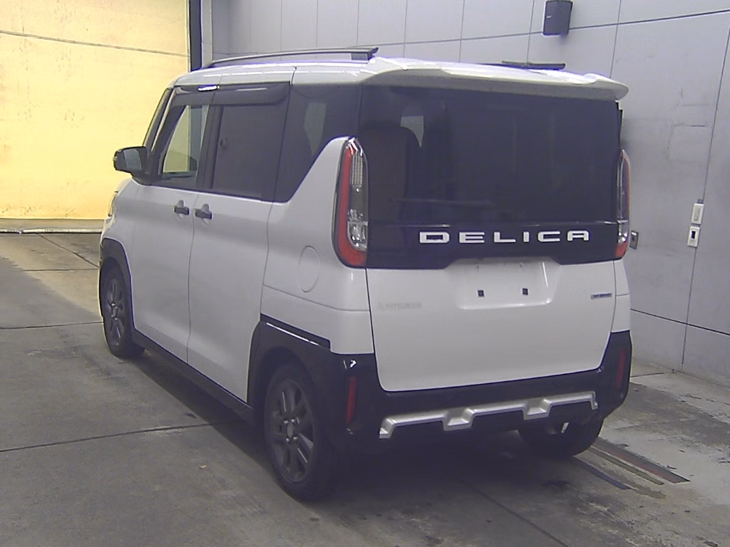 MITSUBISHI DELICA MINI