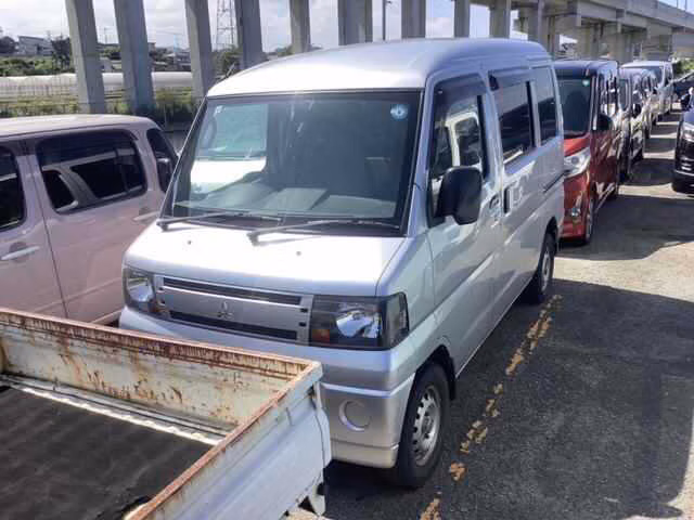 MITSUBISHI MINICAB