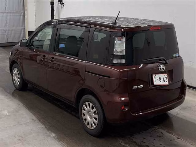 TOYOTA SIENTA