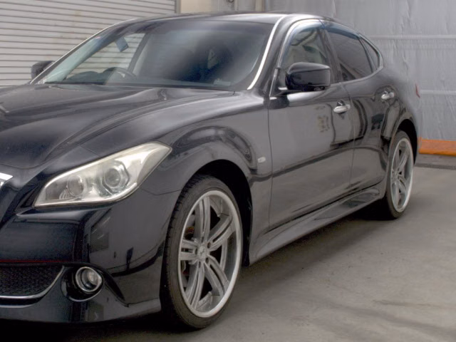 NISSAN FUGA