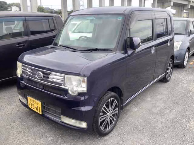 DAIHATSU MOVE CONTE