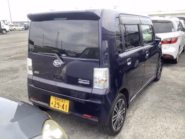 DAIHATSU MOVE CONTE