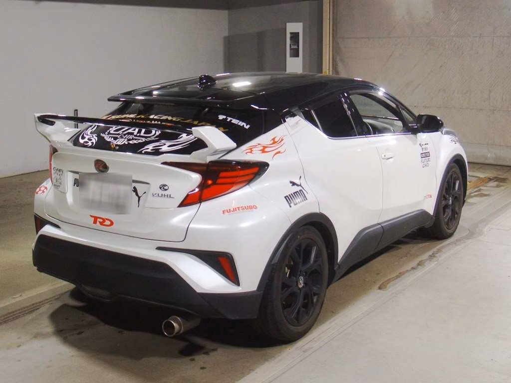 TOYOTA C-HR