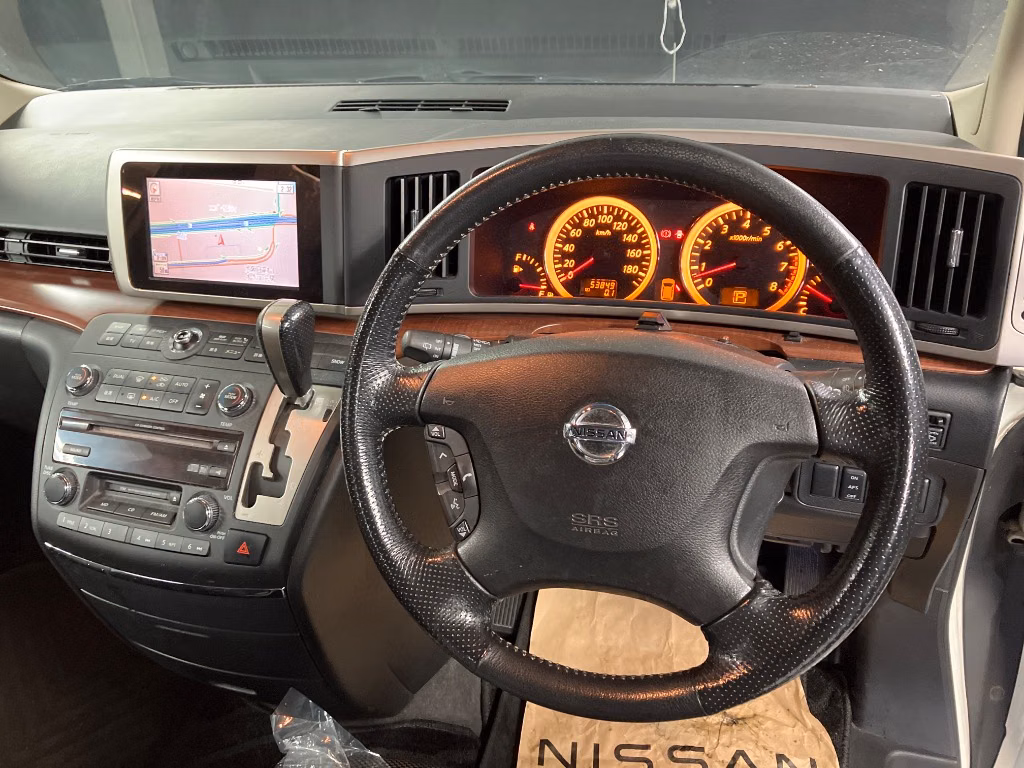 NISSAN ELGRAND