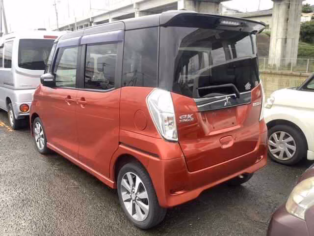 MITSUBISHI EK SPACE