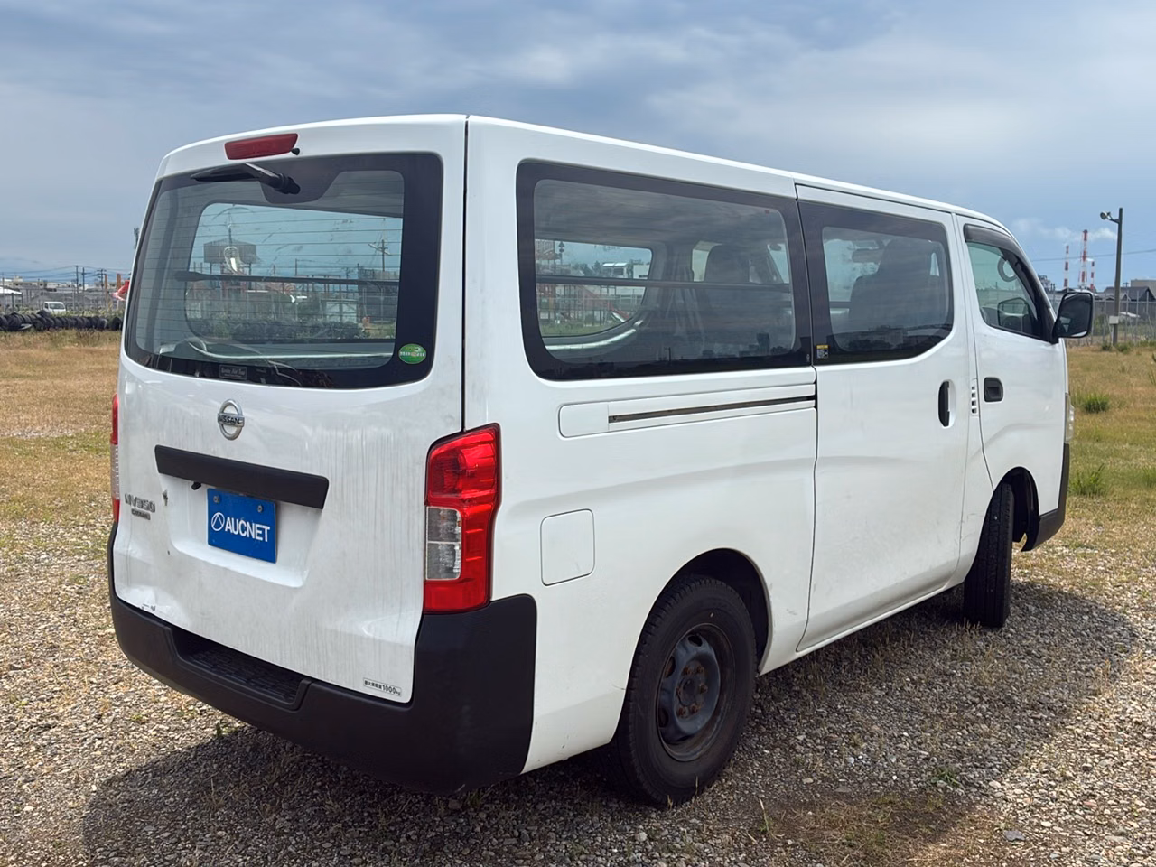NISSAN NV350 CARAVAN