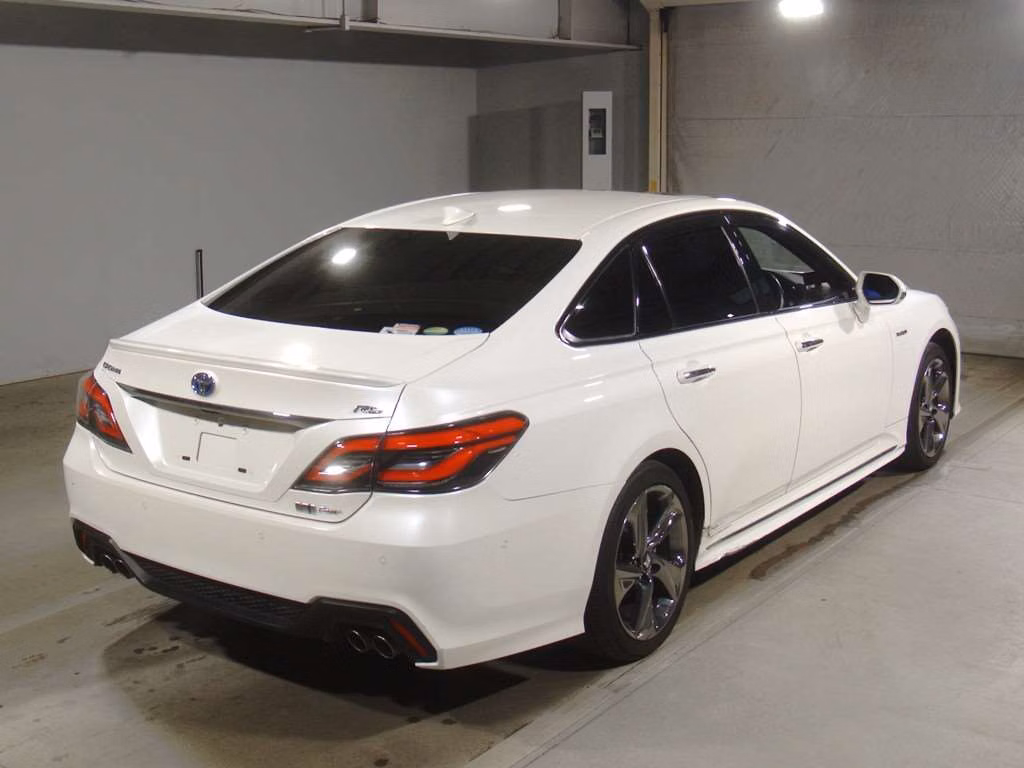 TOYOTA CROWN