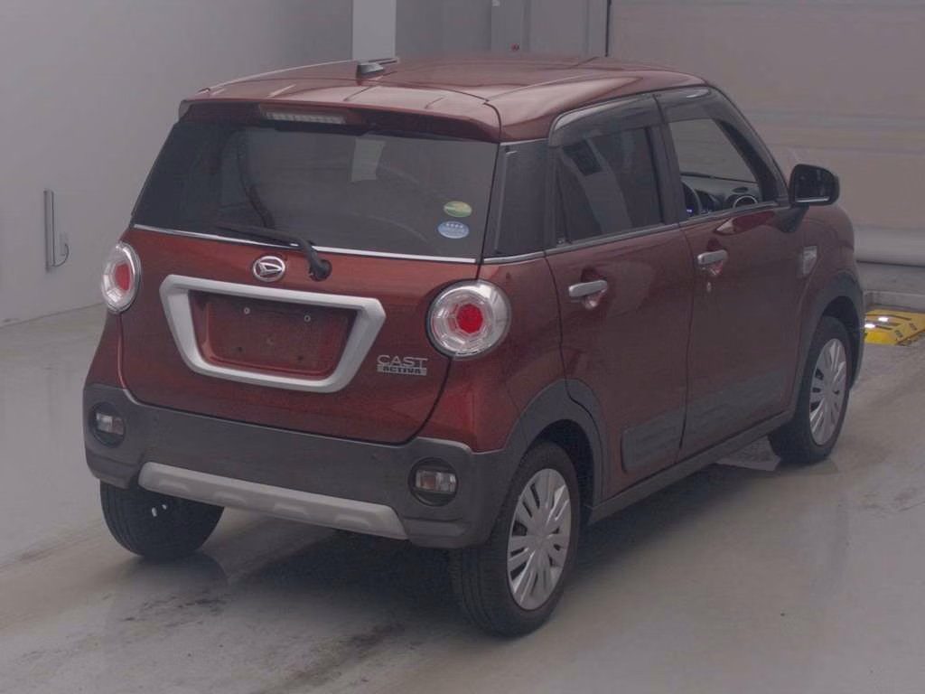 DAIHATSU CAST
