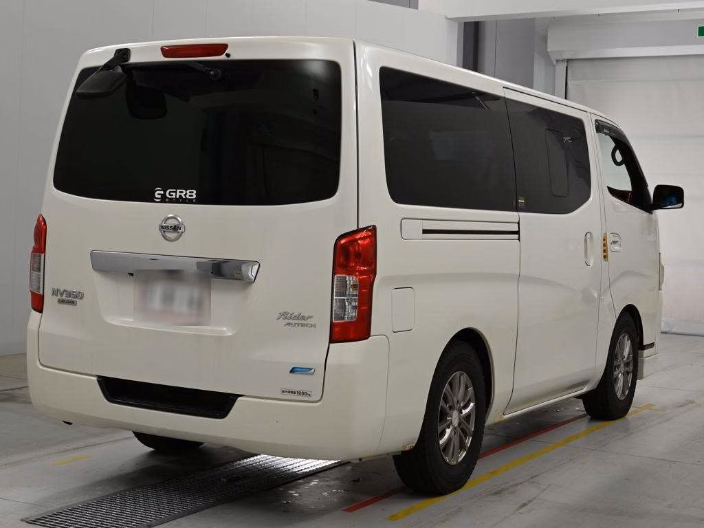 NISSAN NV350 CARAVAN
