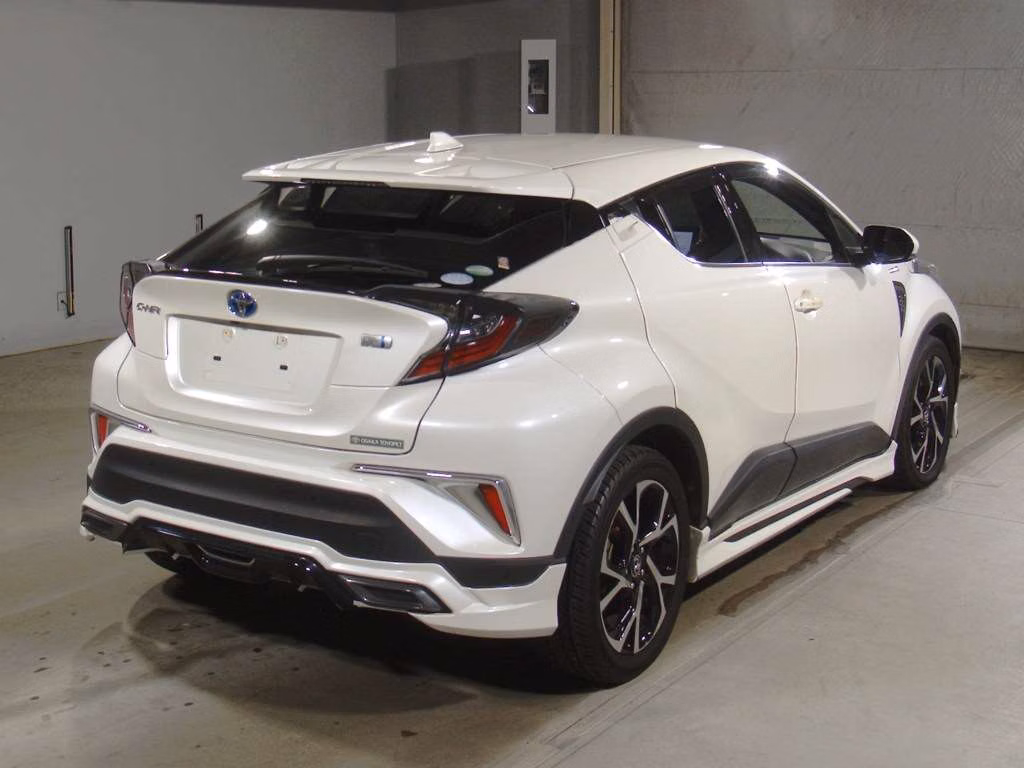 TOYOTA C-HR