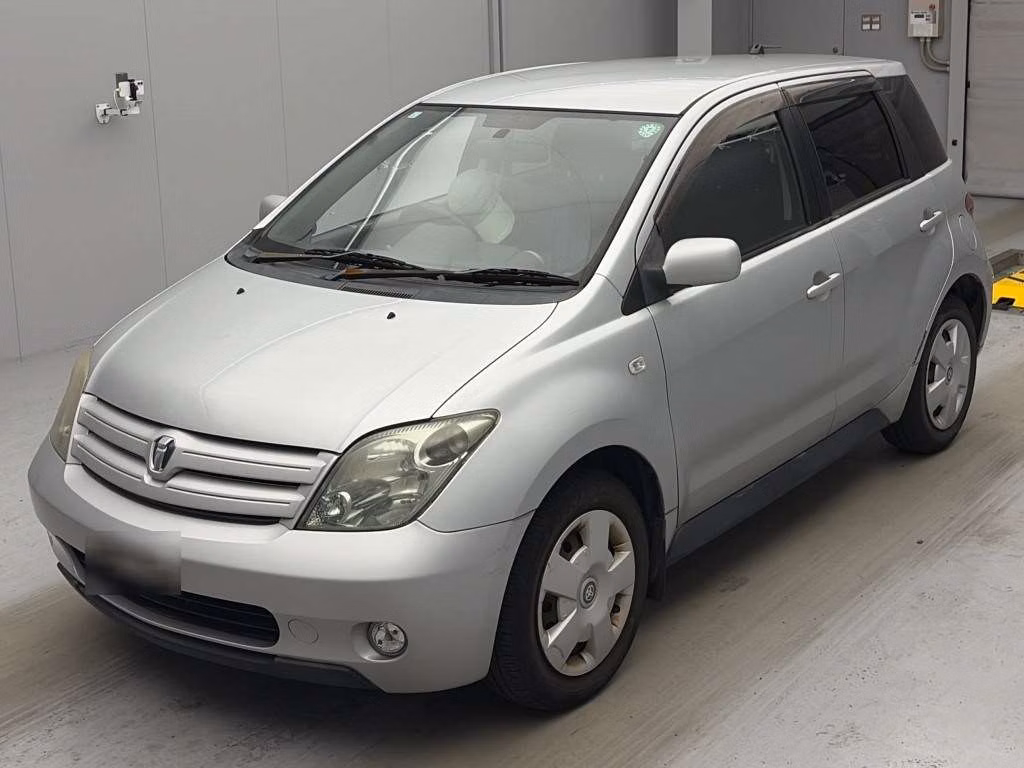 TOYOTA IST