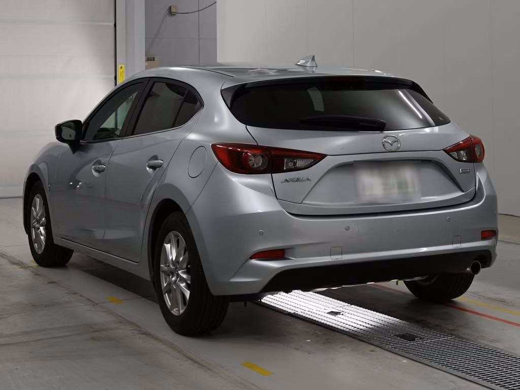 MAZDA AXELA