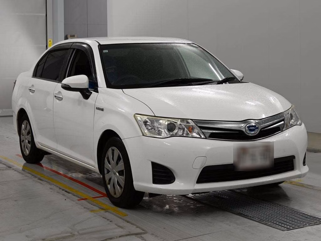 TOYOTA COROLLA AXIO