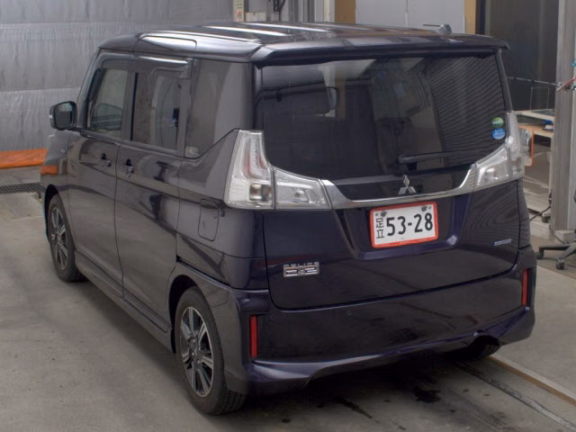 MITSUBISHI DELICA D:2