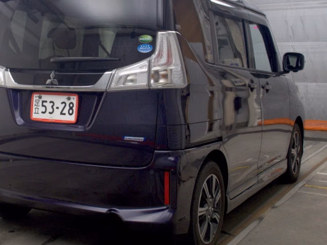 MITSUBISHI DELICA D:2