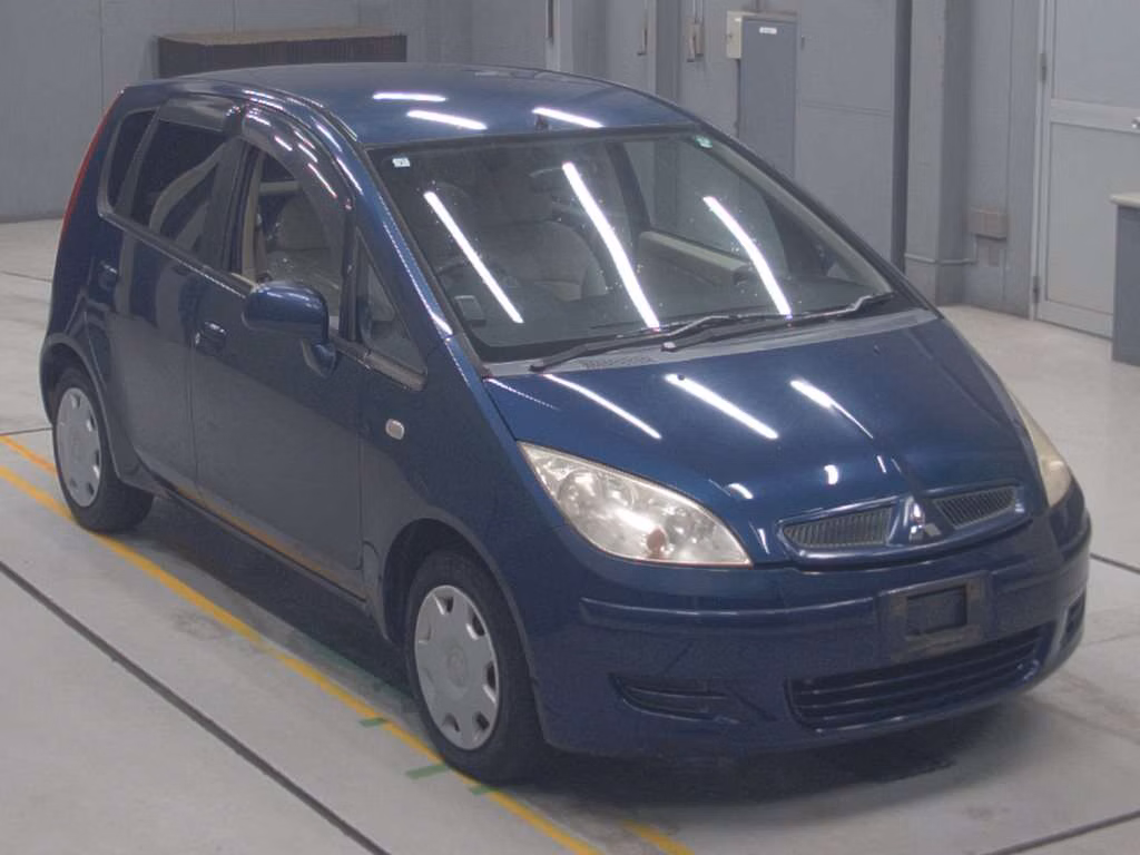 MITSUBISHI COLT