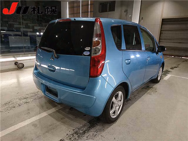 MITSUBISHI COLT