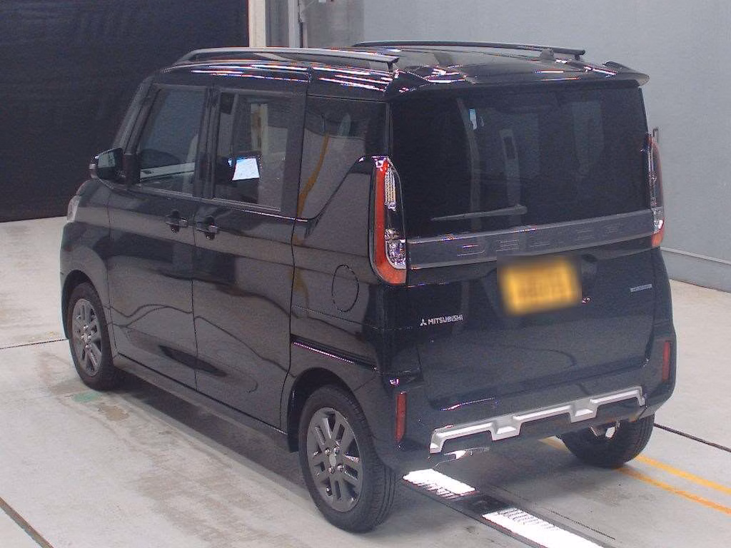 MITSUBISHI DELICA MINI