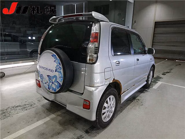 DAIHATSU TERIOS KID
