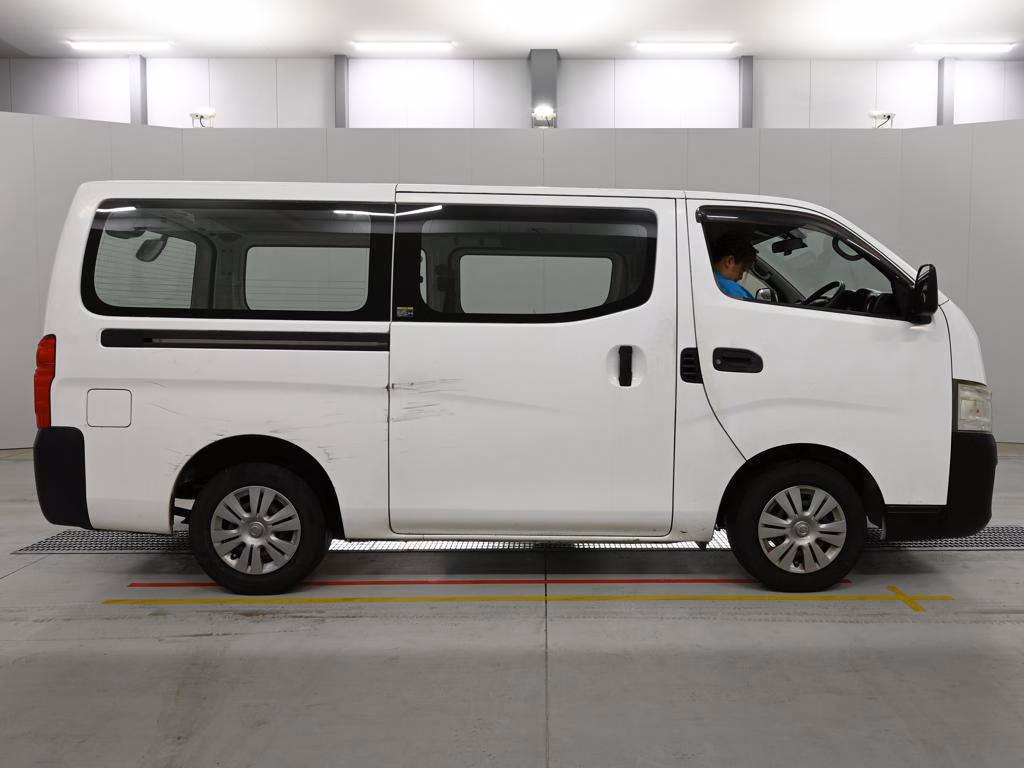 NISSAN NV350 CARAVAN