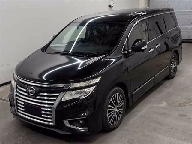 NISSAN ELGRAND