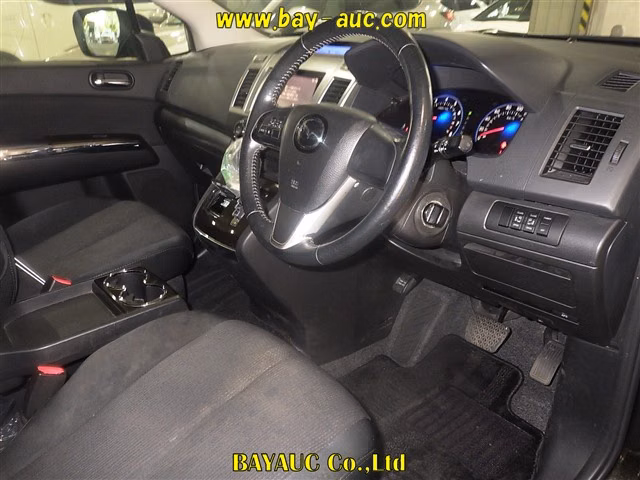 MAZDA MPV