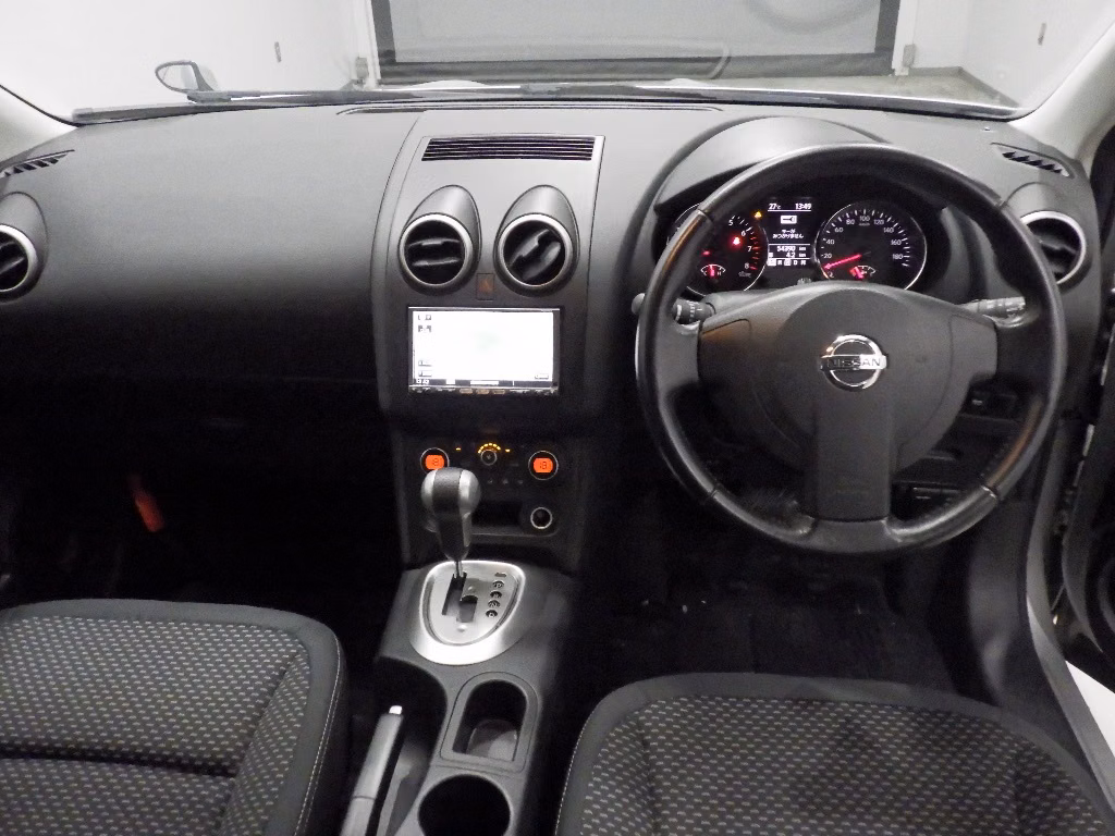 NISSAN DUALIS