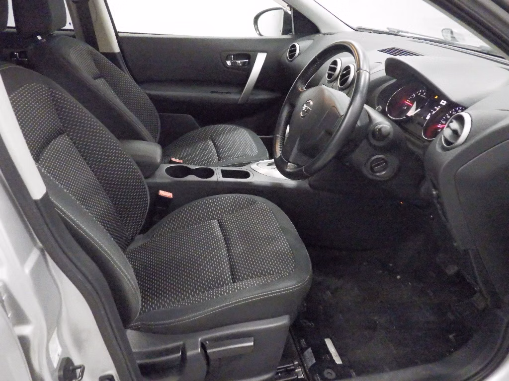 NISSAN DUALIS