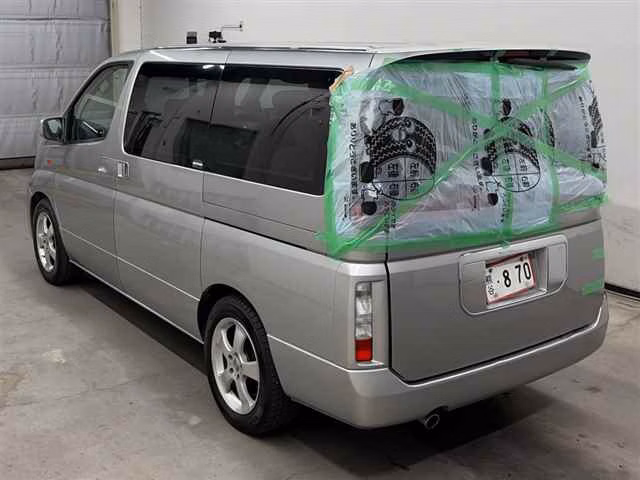 NISSAN ELGRAND