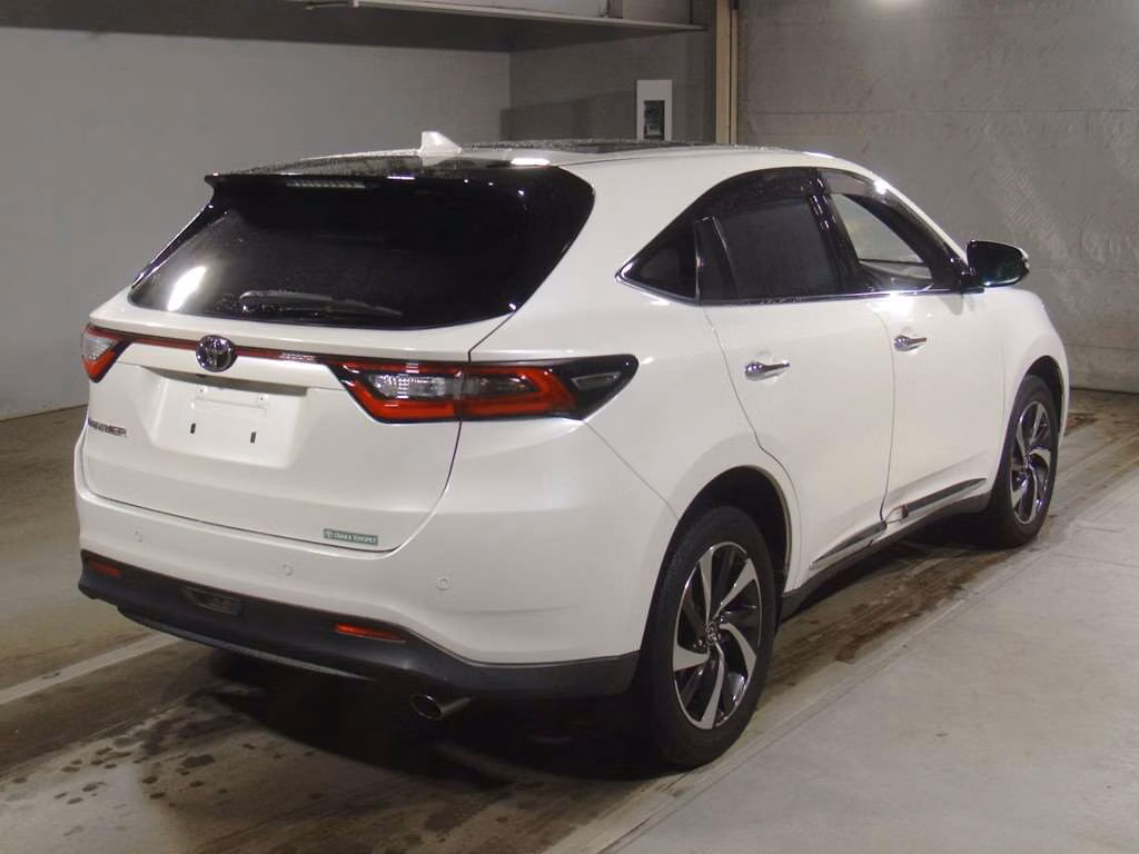 TOYOTA HARRIER
