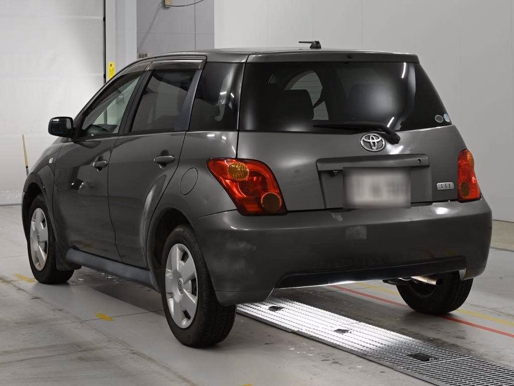 TOYOTA IST