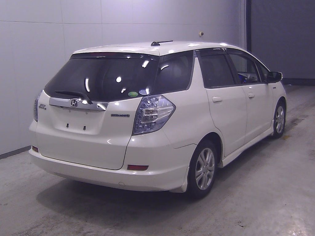 HONDA FIT SHUTTLE
