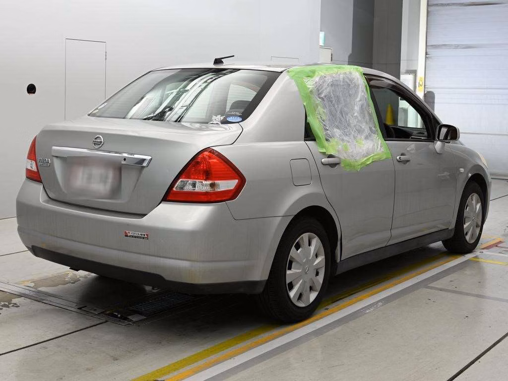 NISSAN TIIDA LATIO