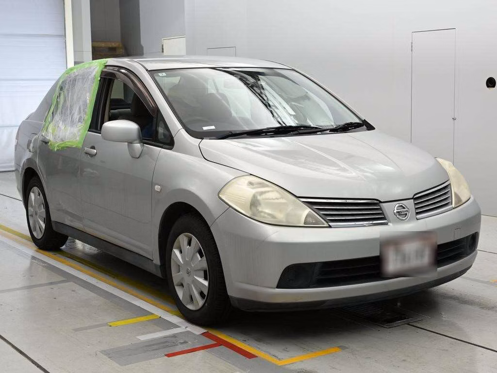 NISSAN TIIDA LATIO