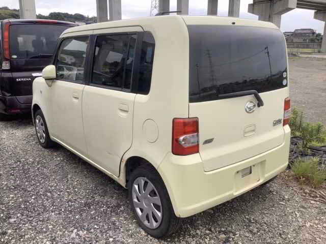 DAIHATSU MOVE CONTE