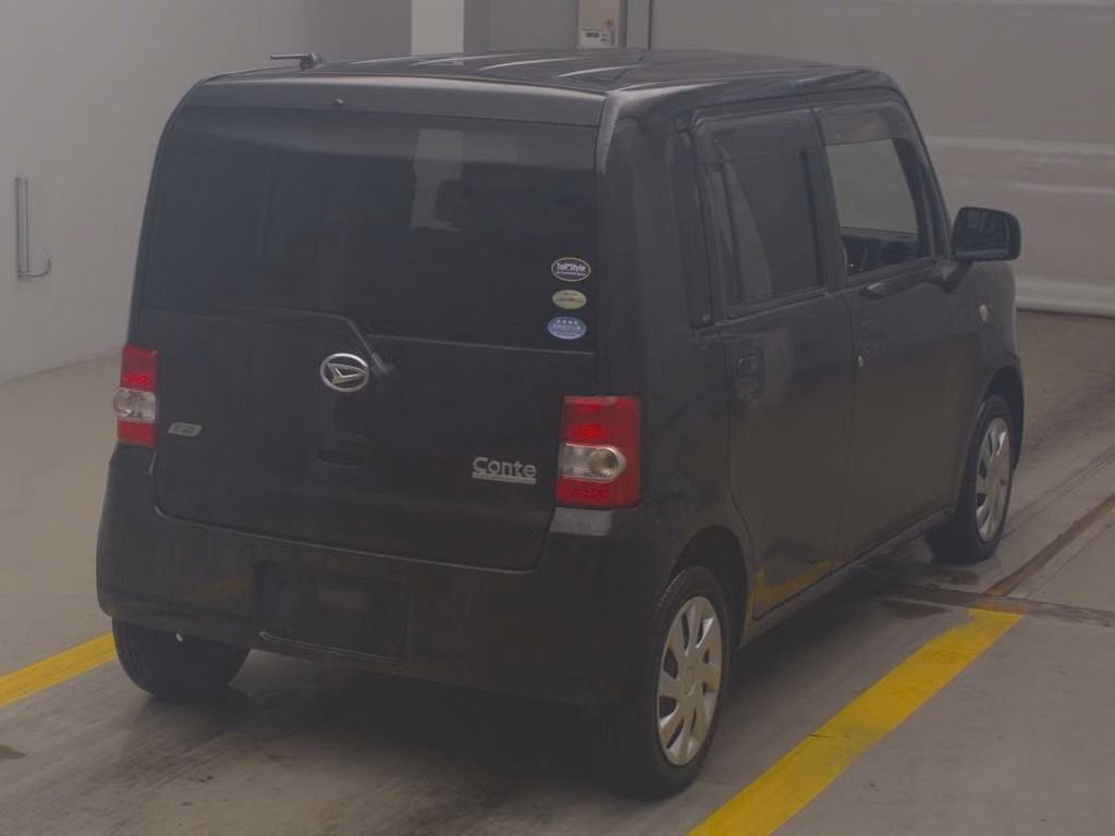 DAIHATSU MOVE CONTE