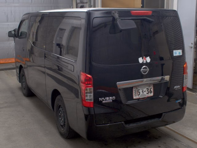 NISSAN NV350 CARAVAN