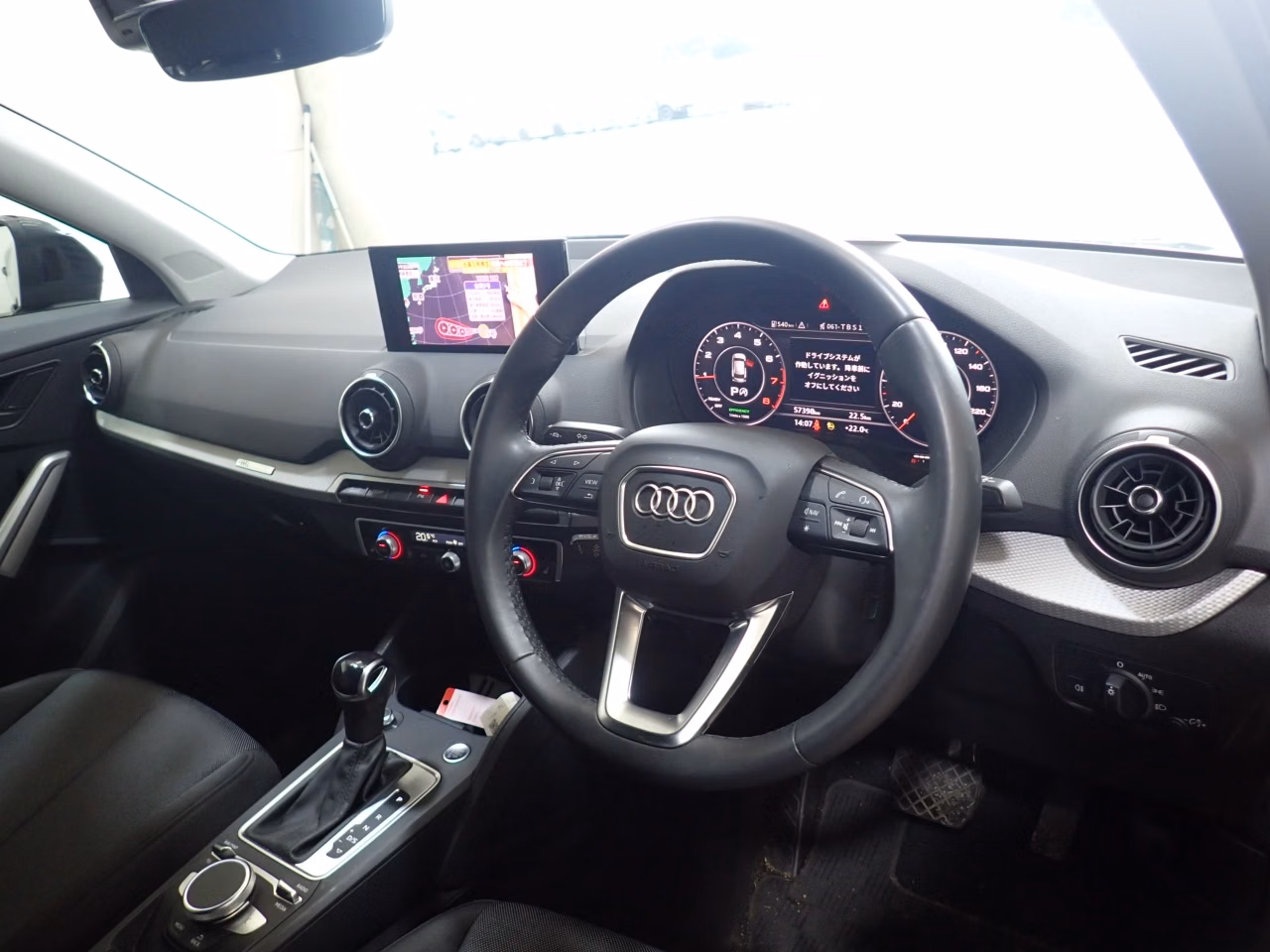 AUDI Q2