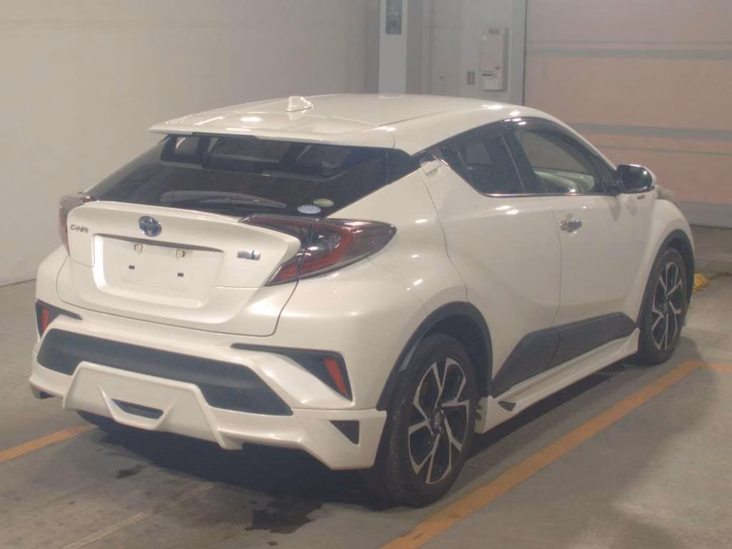 TOYOTA C-HR