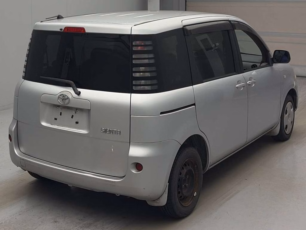 TOYOTA SIENTA