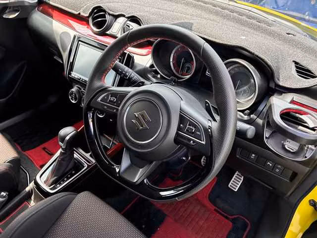 SUZUKI SWIFT