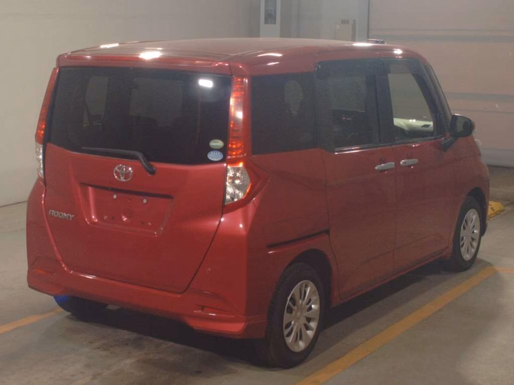 TOYOTA ROOMY