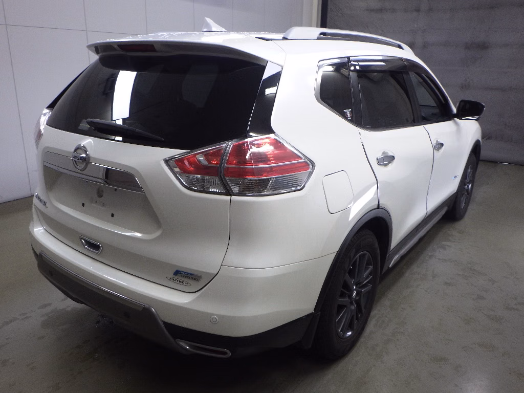 NISSAN X-TRAIL