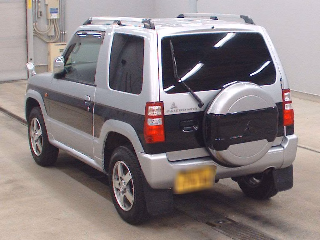 MITSUBISHI PAJERO MINI