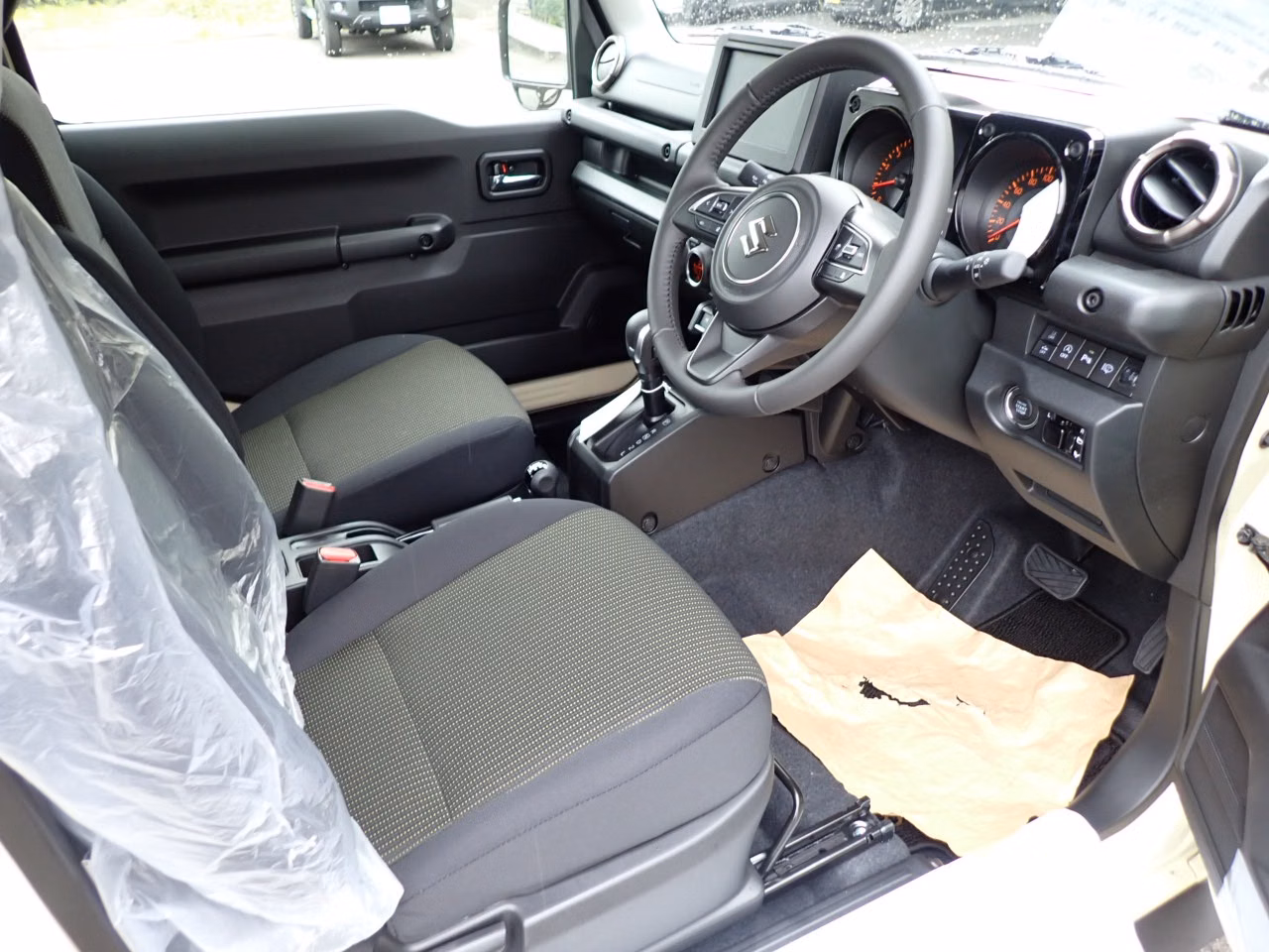 SUZUKI JIMNY SIERRA